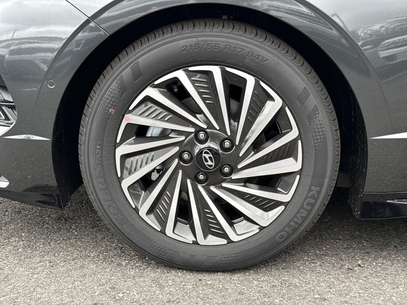 New 2026 Hyundai Sonata Limited FWD image 12