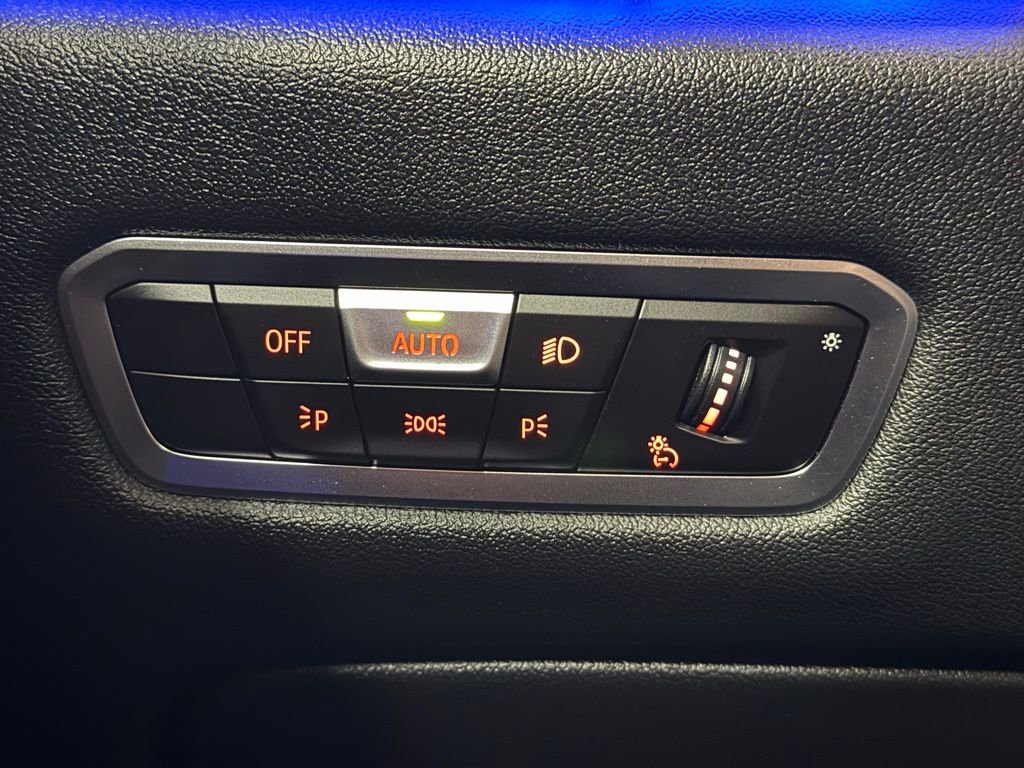 Used 2022 BMW X5 xDrive40i w/ Climate Comfort Package image 16