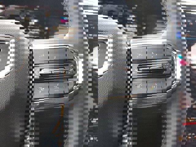 New 2025 GMC Acadia Elevation image 26