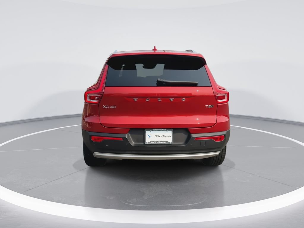 Used 2021 Volvo XC40 T5 Momentum AWD/4WD image 7