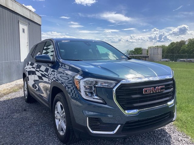 Used 2024 GMC Terrain SLE image 5