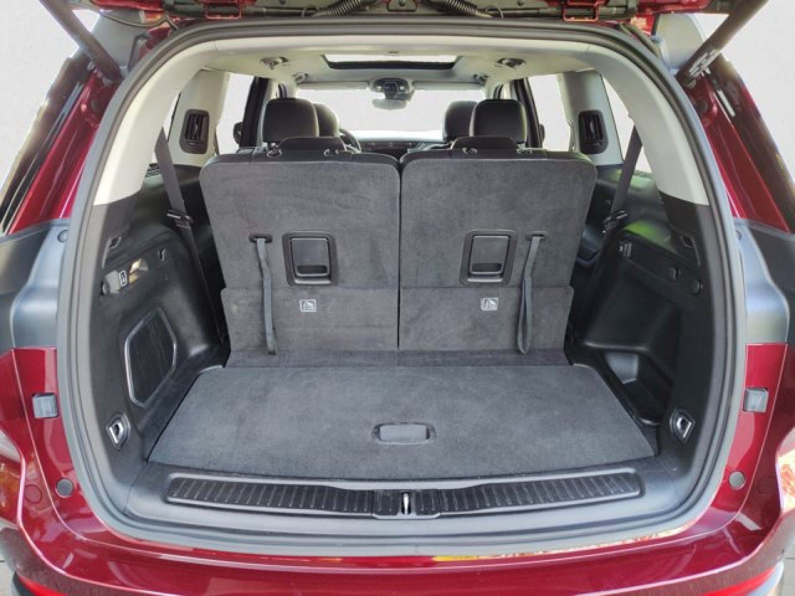 Used 2024 Jeep Grand Cherokee L Limited RWD image 20