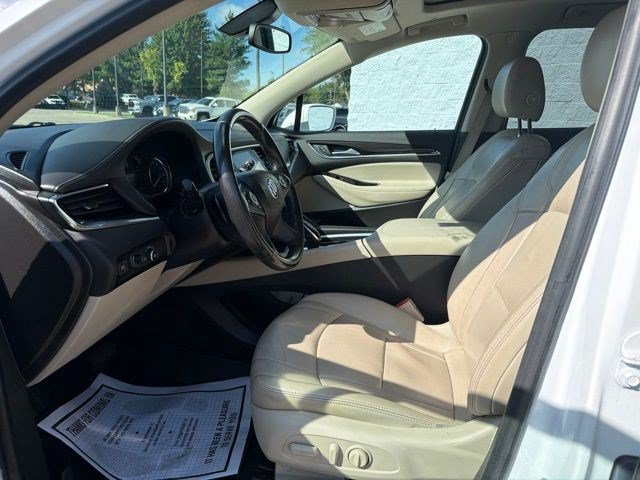 Used 2018 Buick Enclave Essence AWD/4WD image 12