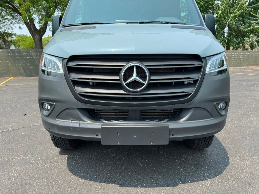 Used 2021 Mercedes-Benz Sprinter 2500 image 9