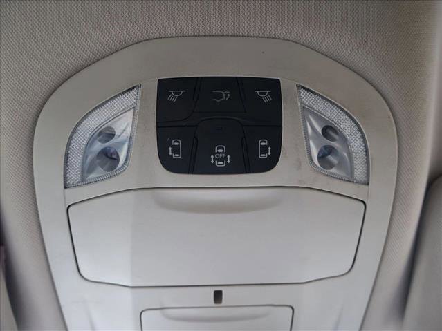 Used 2022 Chrysler Pacifica Touring-L FWD image 18