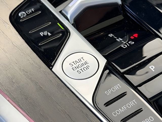 Certified 2023 BMW X7 xDrive40i w/ Premium Package image 31