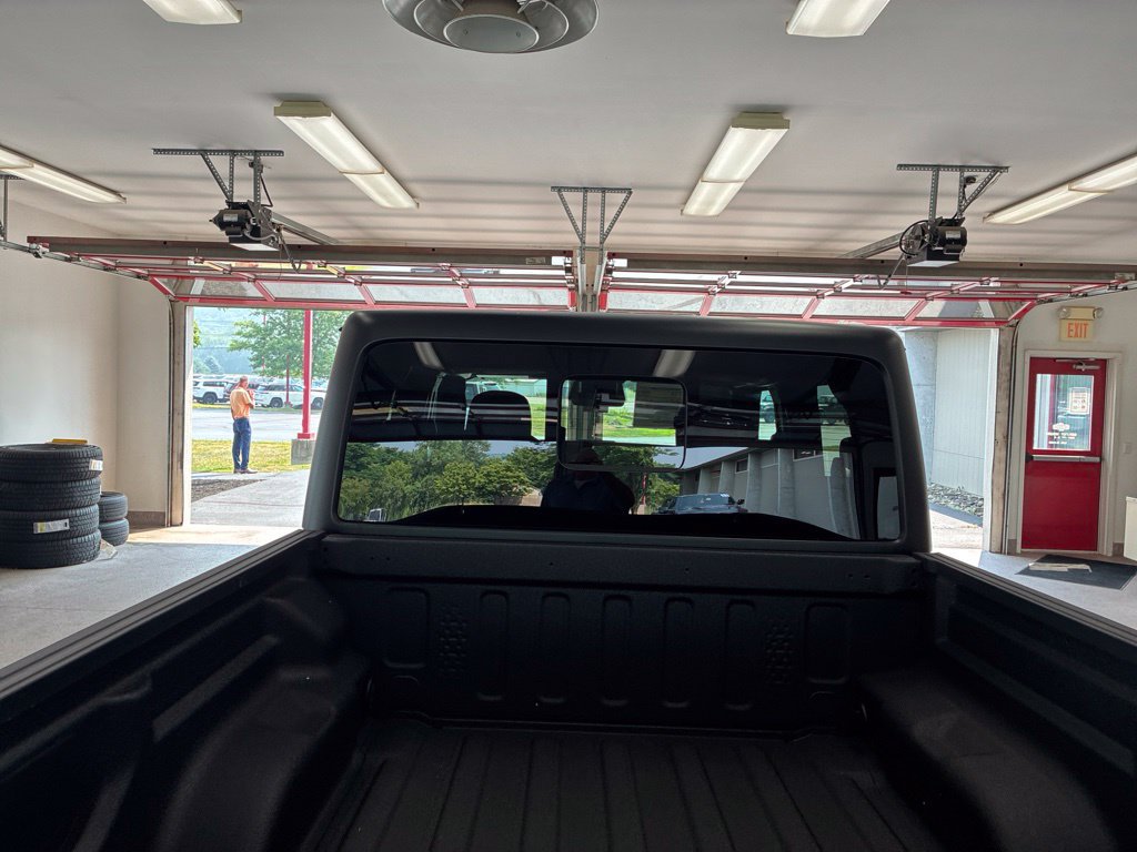 New 2026 Jeep Gladiator Sport AWD/4WD image 22
