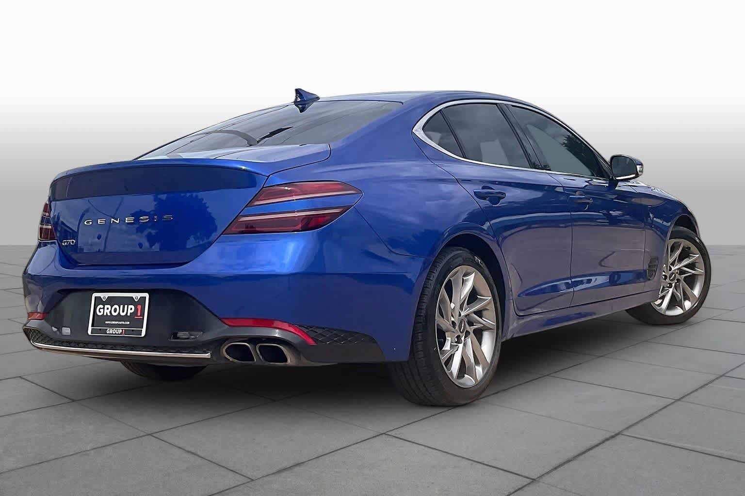 Used 2022 Genesis G70 2.0T RWD image 13
