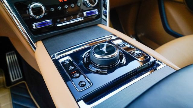 Used 2019 Rolls-Royce Cullinan image 58
