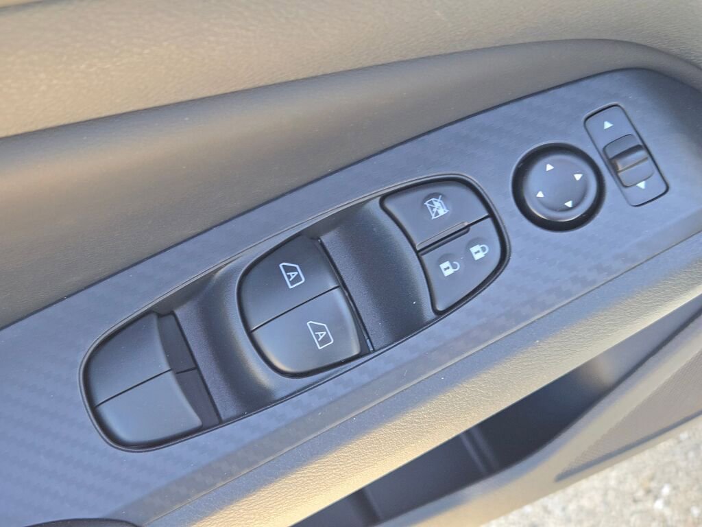 New 2026 Nissan Altima 2.5 SR FWD image 18