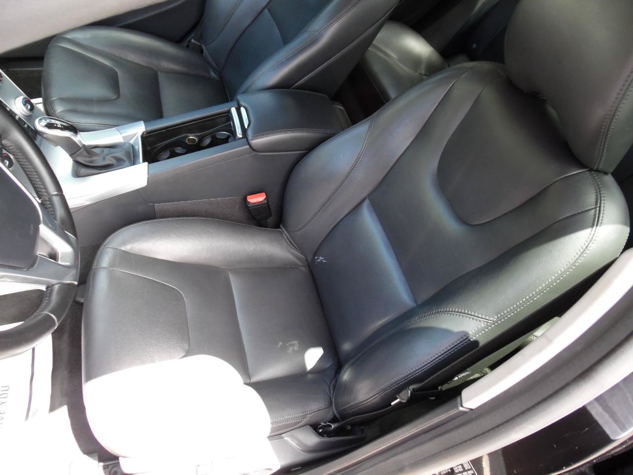 Used 2017 Volvo S60 T5 Dynamic FWD image 11