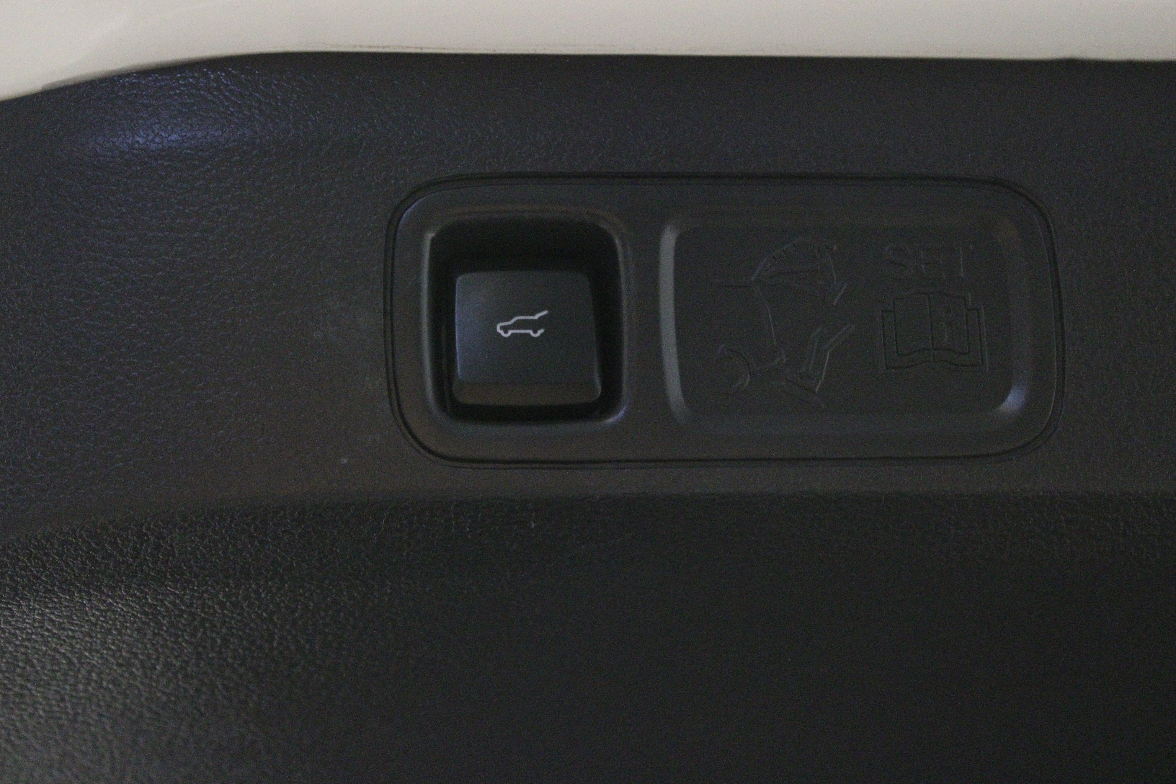 Used 2023 Lincoln Navigator Reserve AWD/4WD image 16