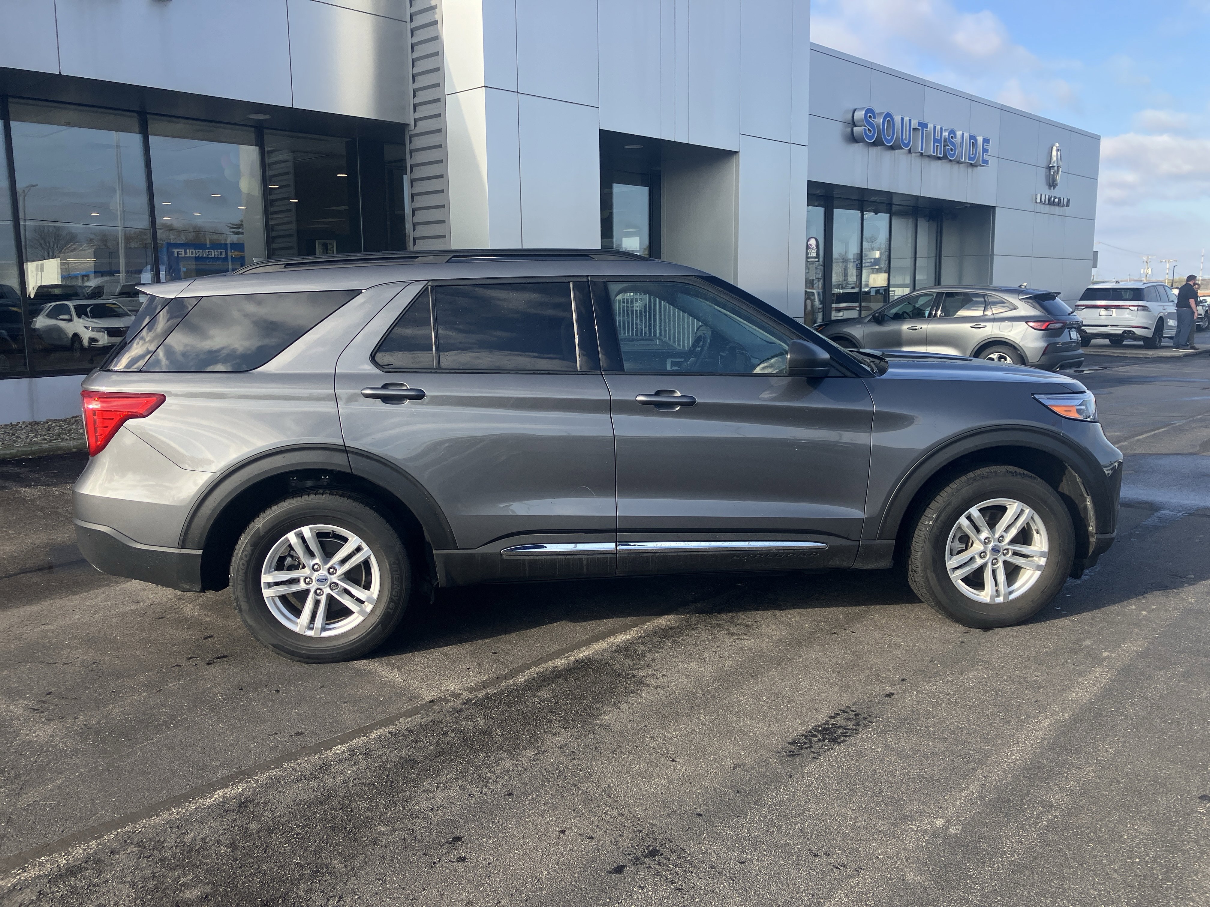 Certified 2023 Ford Explorer XLT w/ Equipment Group 202A image 10