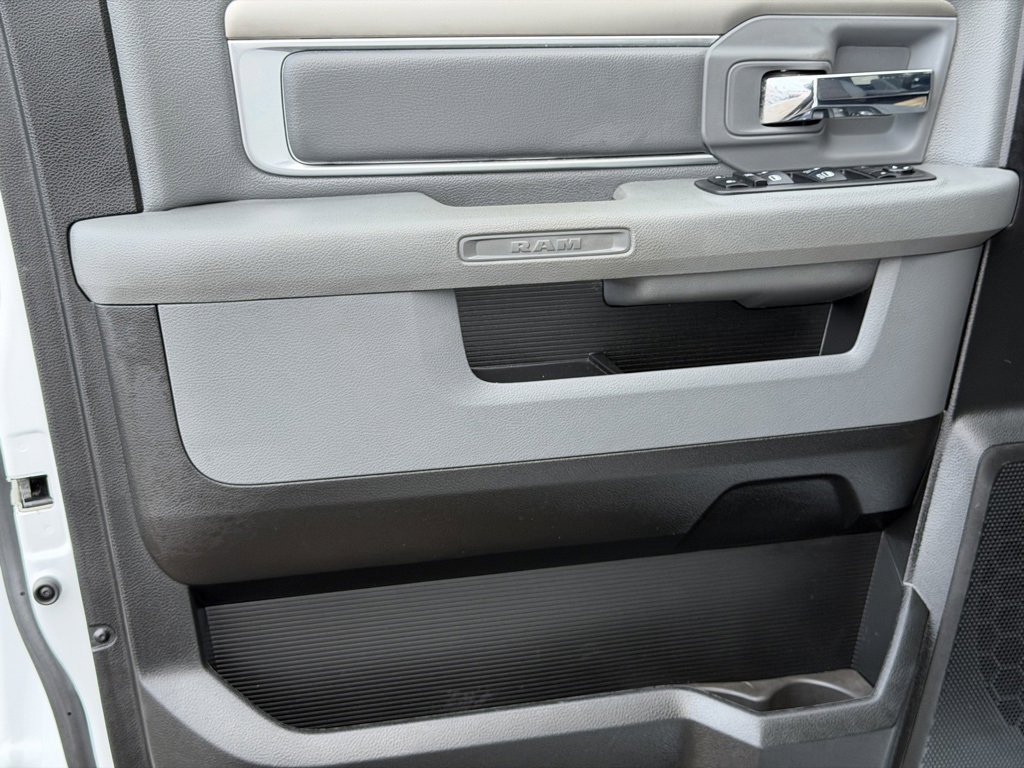 Used 2019 RAM 1500 Classic Warlock image 23