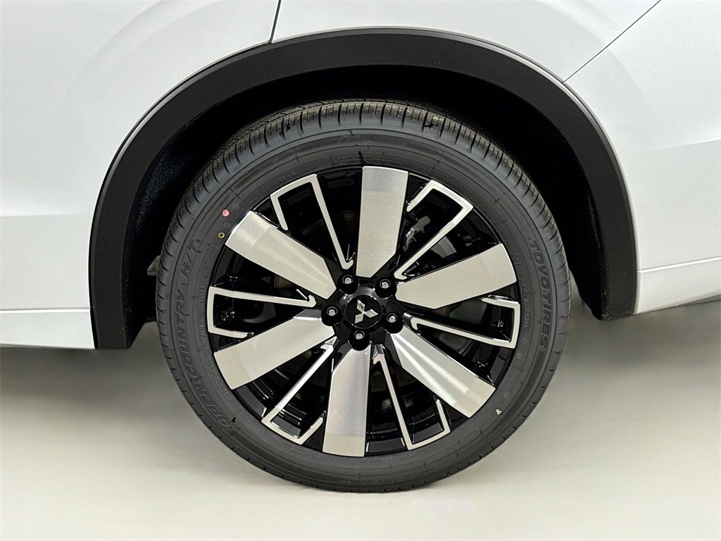 New 2025 Mitsubishi Outlander SEL image 34