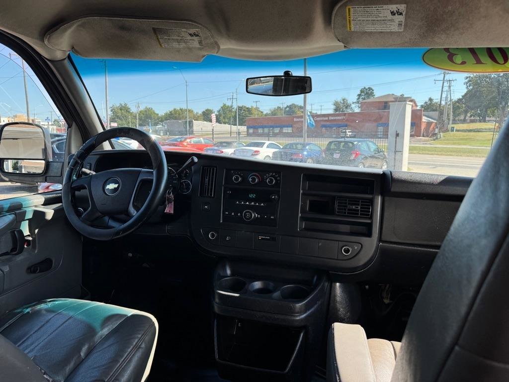 Used 2013 Chevrolet Express 1500 RWD image 8