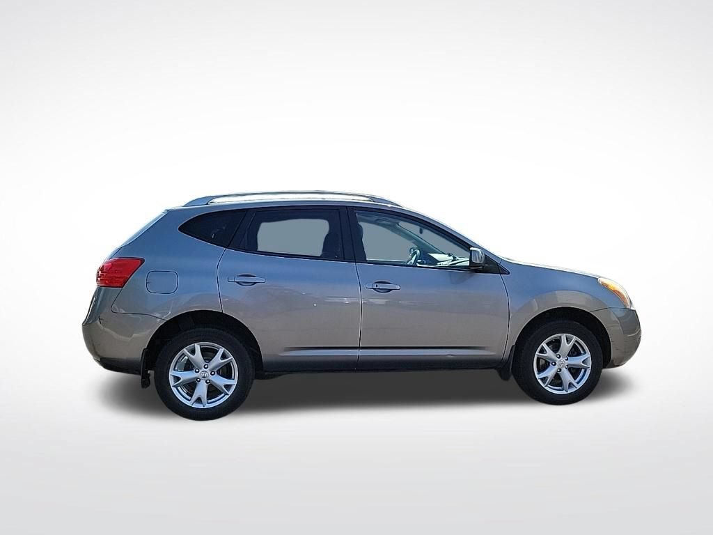 Used 2009 Nissan Rogue SL w/ Leather Pkg FWD image 5