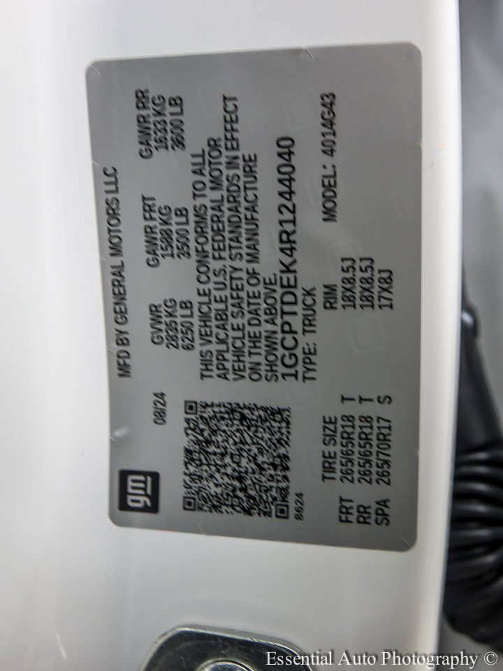 Used 2024 Chevrolet Colorado Z71 w/ Z71 Convenience Package 2 image 21