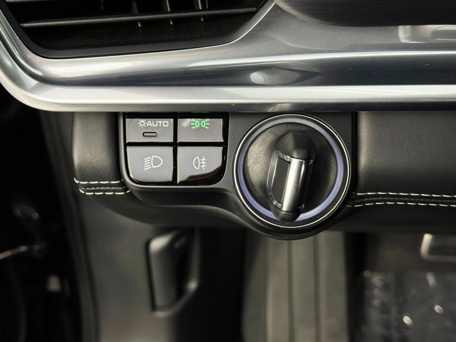 Used 2019 Porsche Panamera GTS image 18