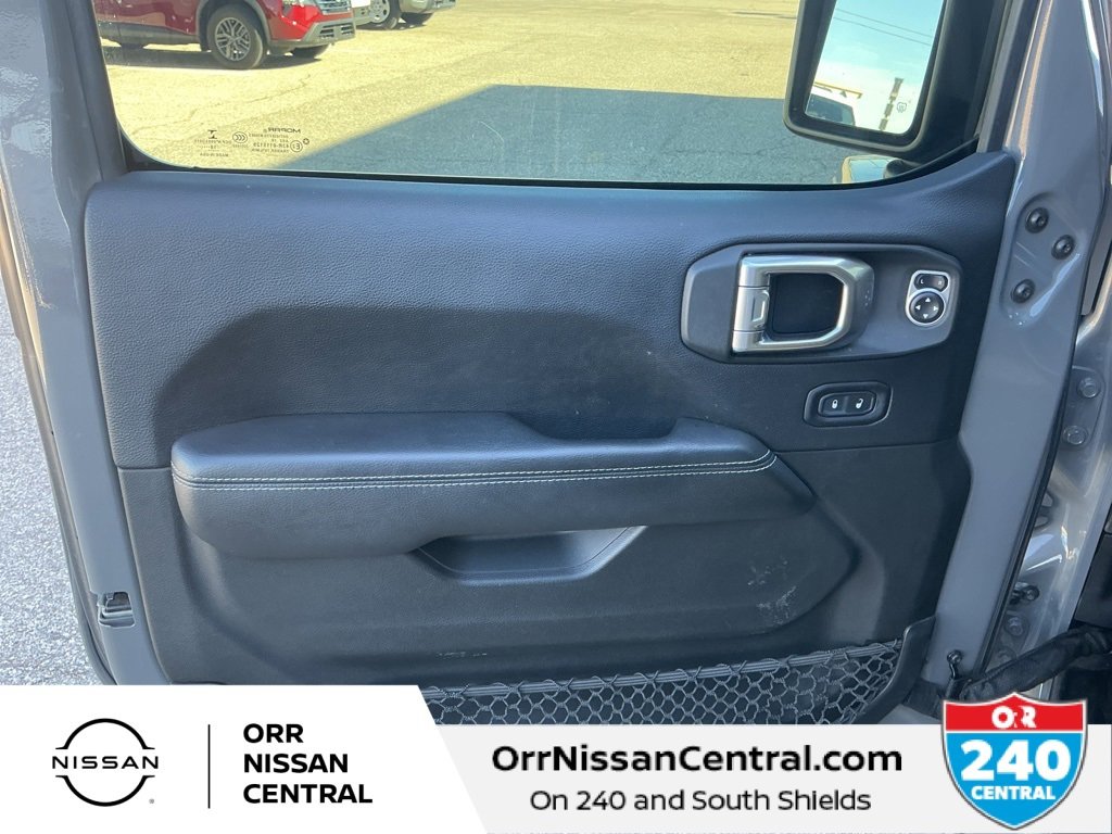 Used 2018 Jeep Wrangler Unlimited Rubicon image 16