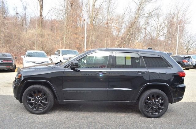 Used 2020 Jeep Grand Cherokee Altitude image 5