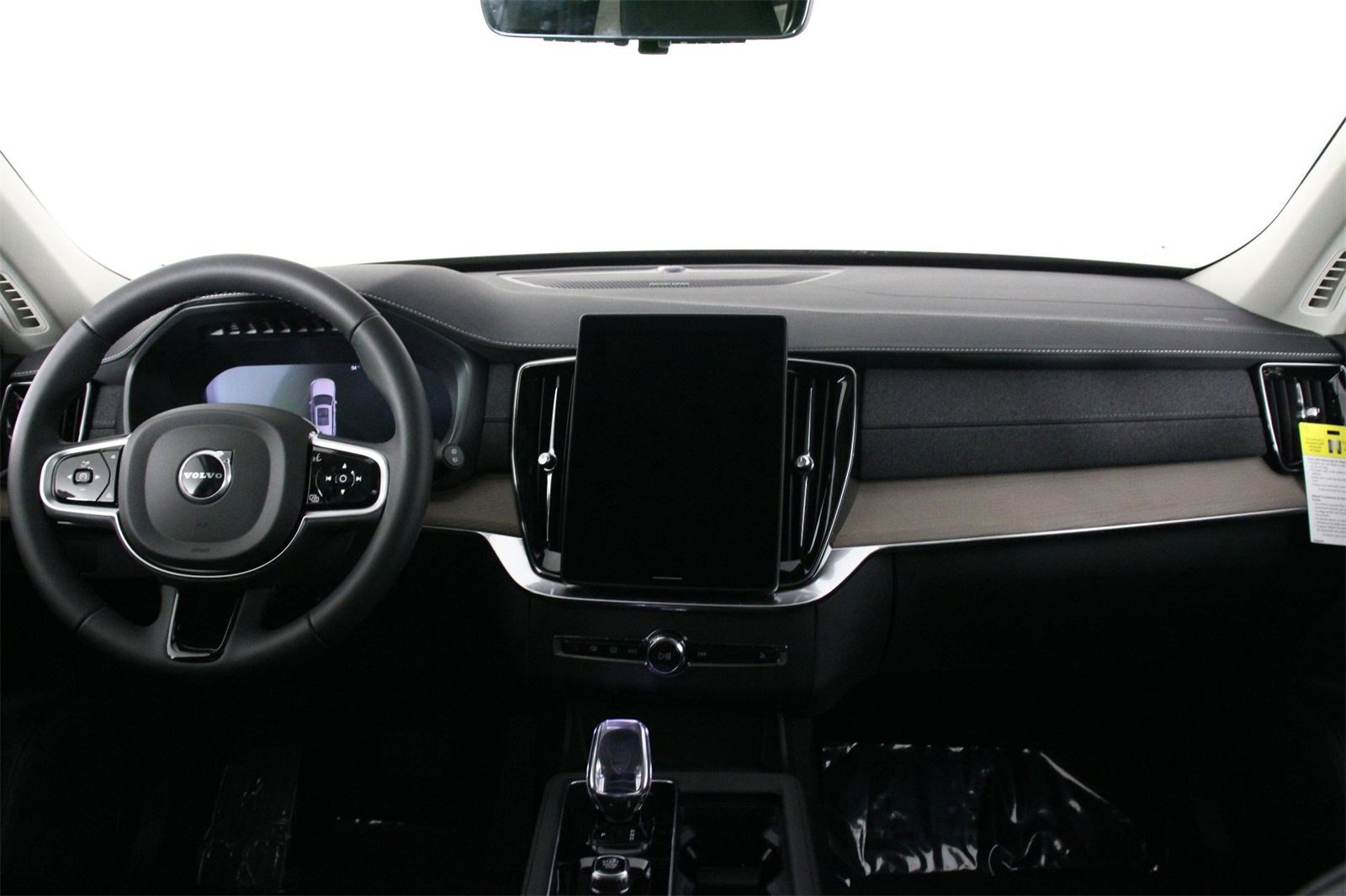 New 2026 Volvo XC90 B5 Plus image 5