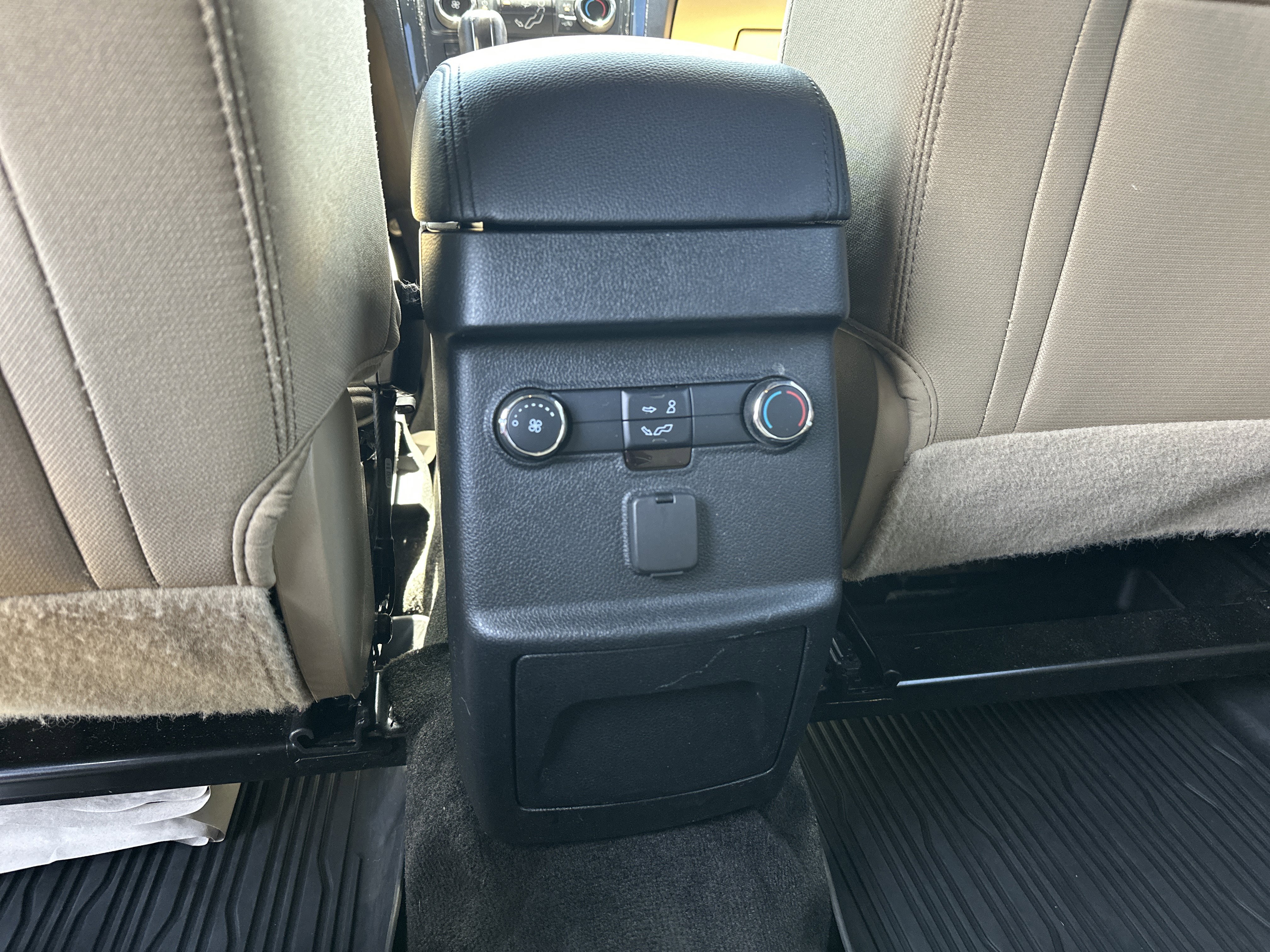 Used 2017 Ford Explorer FWD image 23