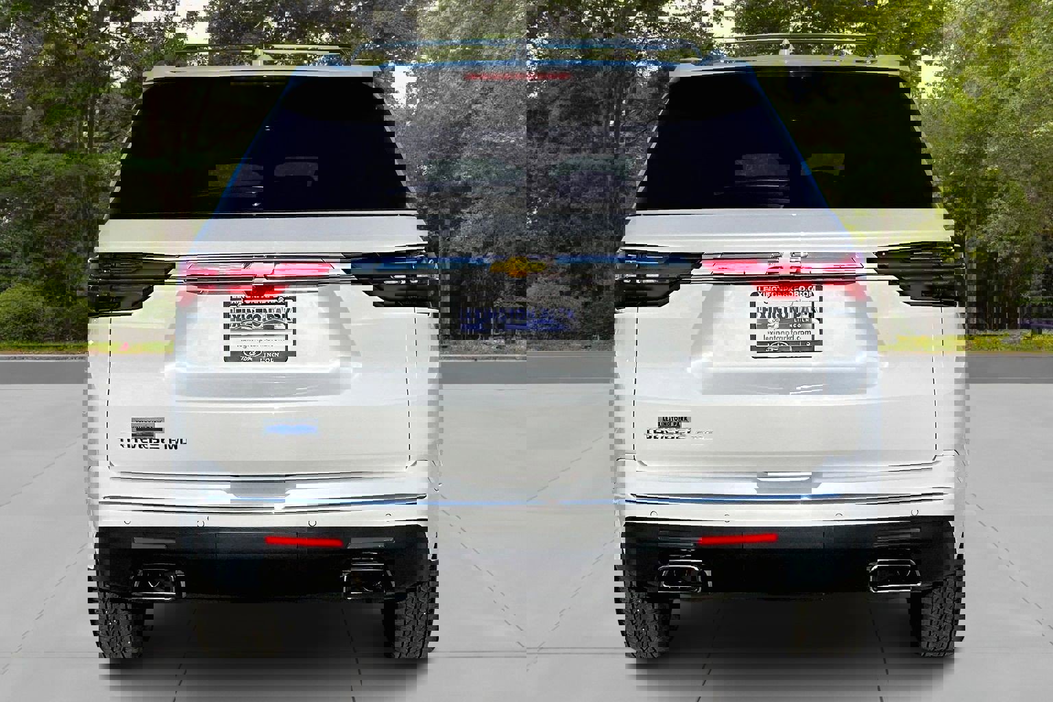 Used 2023 Chevrolet Traverse High Country image 6