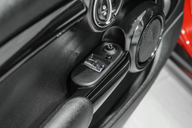 Used 2017 MINI Cooper S image 34