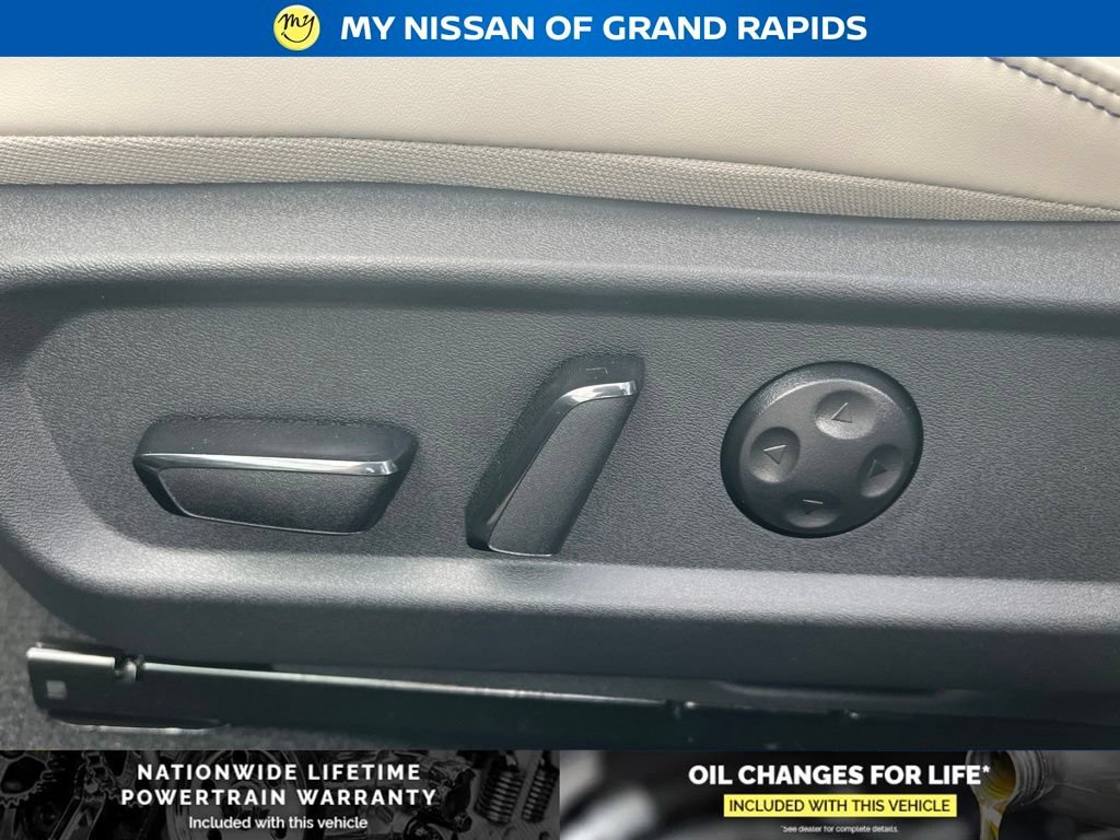New 2026 Nissan Sentra SL w/ Floor Mat Package FWD image 13