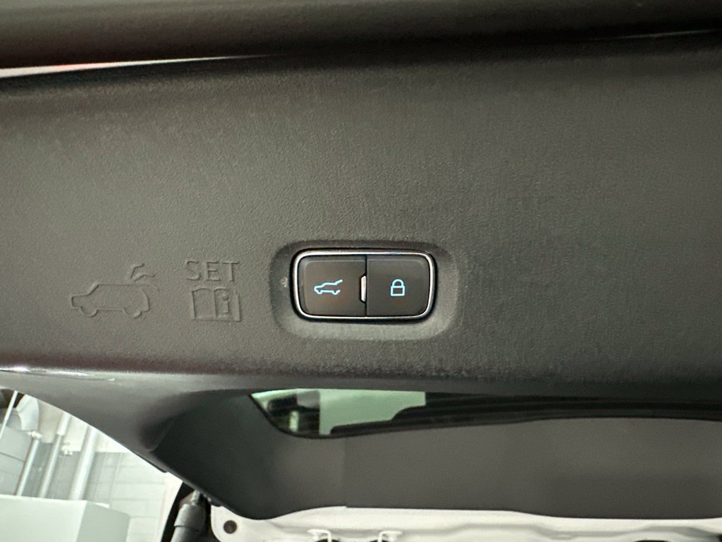 Used 2025 Ford Expedition Tremor AWD/4WD image 40