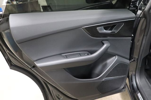 Used 2021 Audi Q8 Premium Plus w/ Premium Plus Package image 14