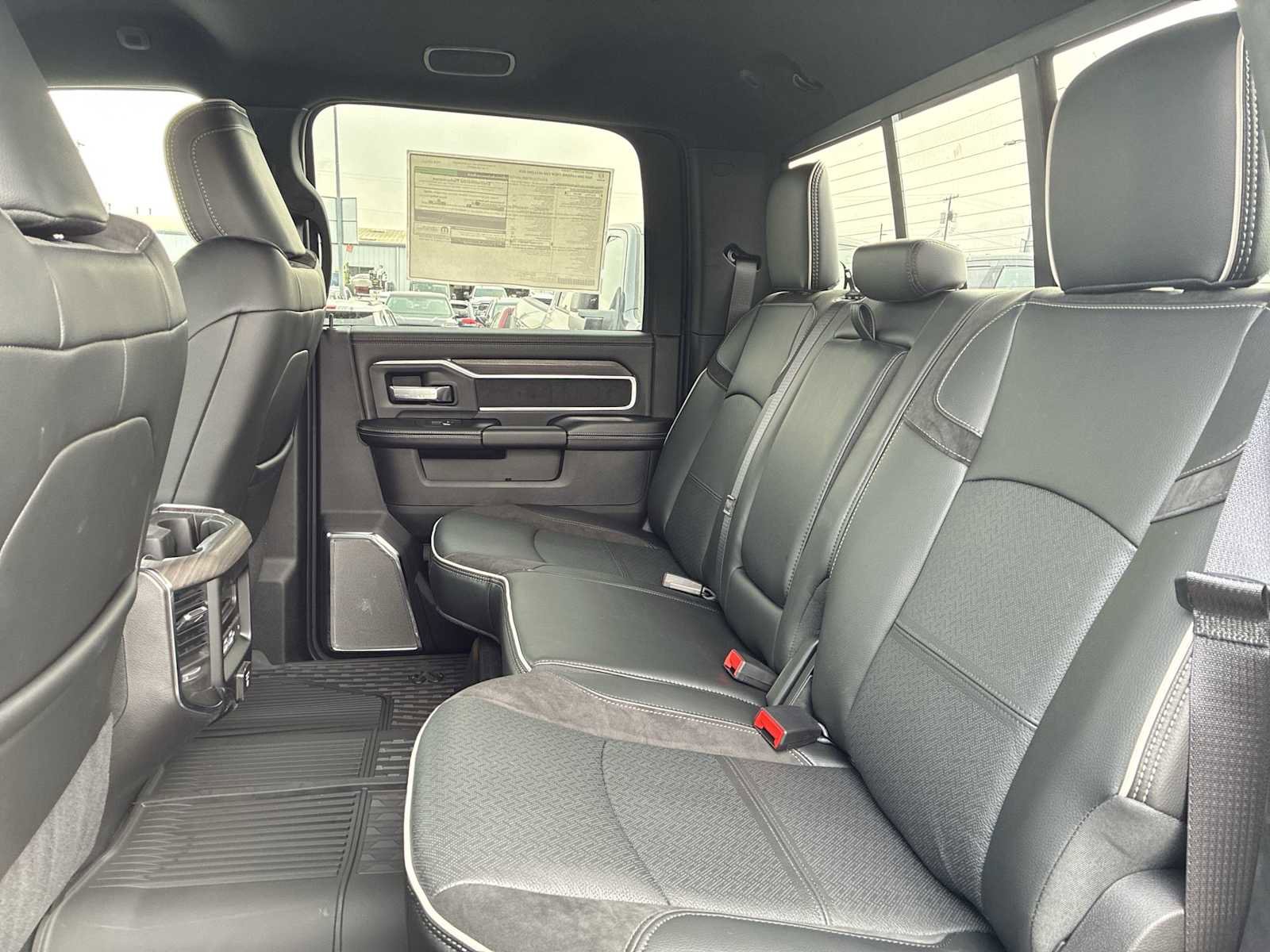 New 2026 RAM 3500 Laramie AWD/4WD image 23