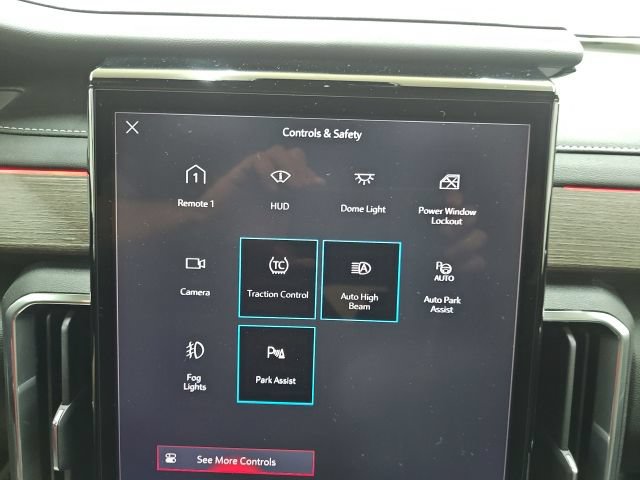 Used 2026 GMC Acadia Denali w/ Super Cruise Package AWD/4WD image 24