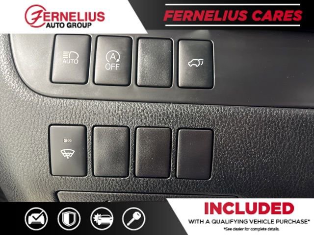 Used 2017 Toyota Highlander XLE w/ Carpet Mat Package AWD/4WD image 39