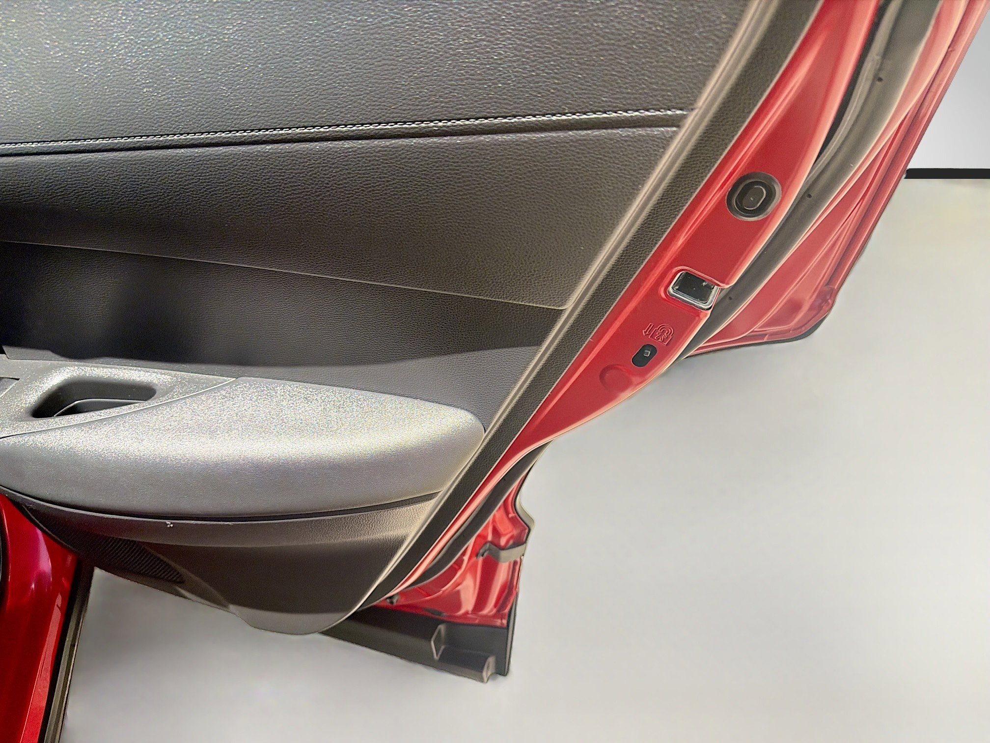 Used 2023 Toyota Corolla Cross LE FWD image 31