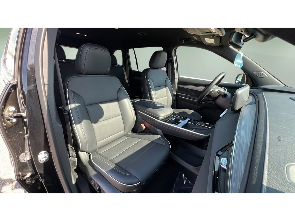 Certified 2025 Buick Enclave Preferred AWD/4WD image 32