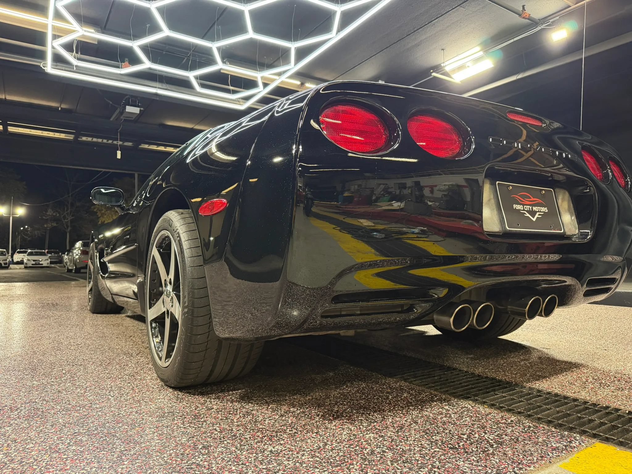 Used 2003 Chevrolet Corvette Z06 w/ Memory Package, 3 Drivers RWD image 10
