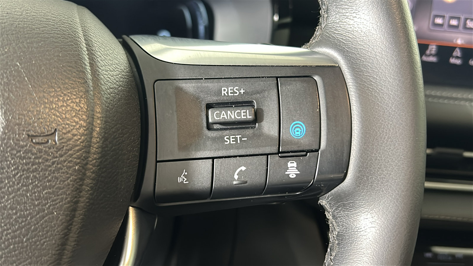 Used 2024 INFINITI QX60 Luxe AWD/4WD image 19
