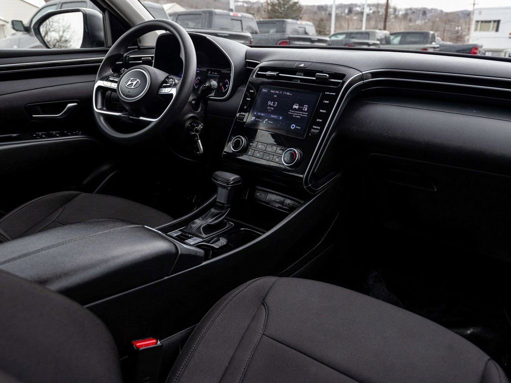 Used 2023 Hyundai Tucson SE image 30