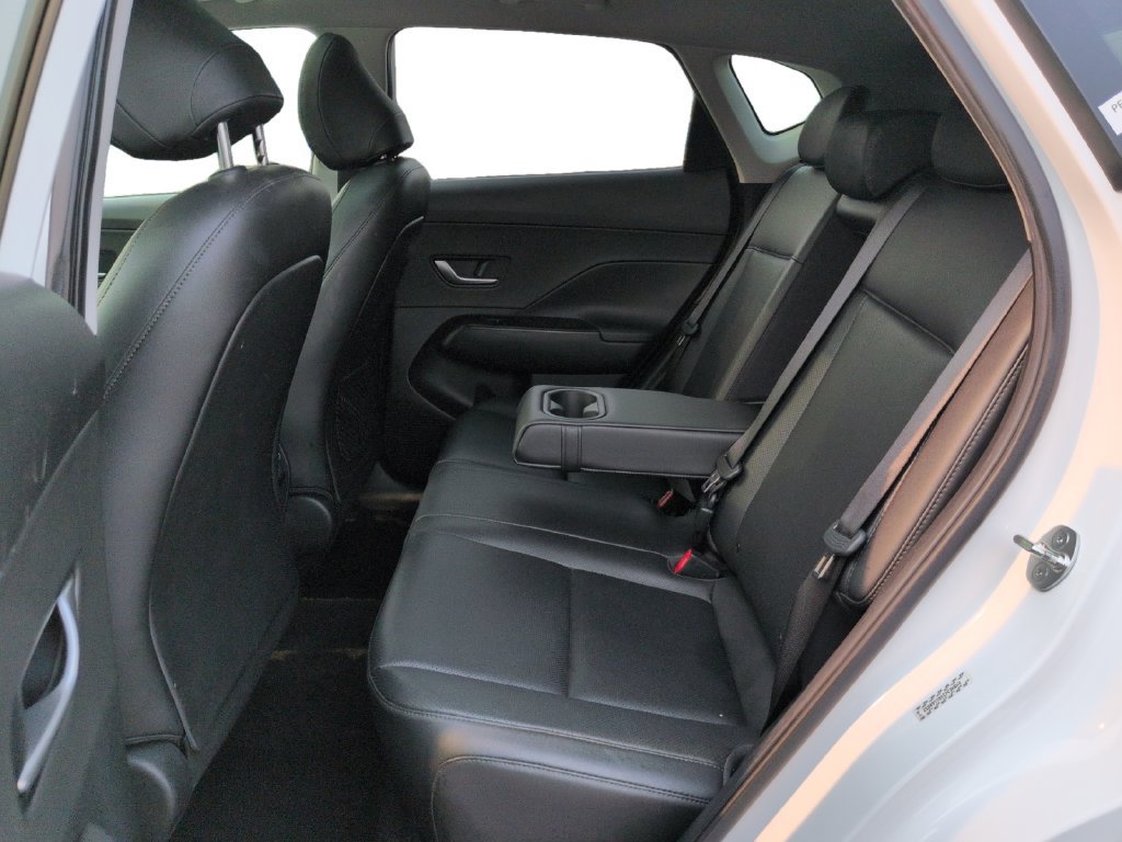 Used 2024 Hyundai Kona Limited FWD image 27