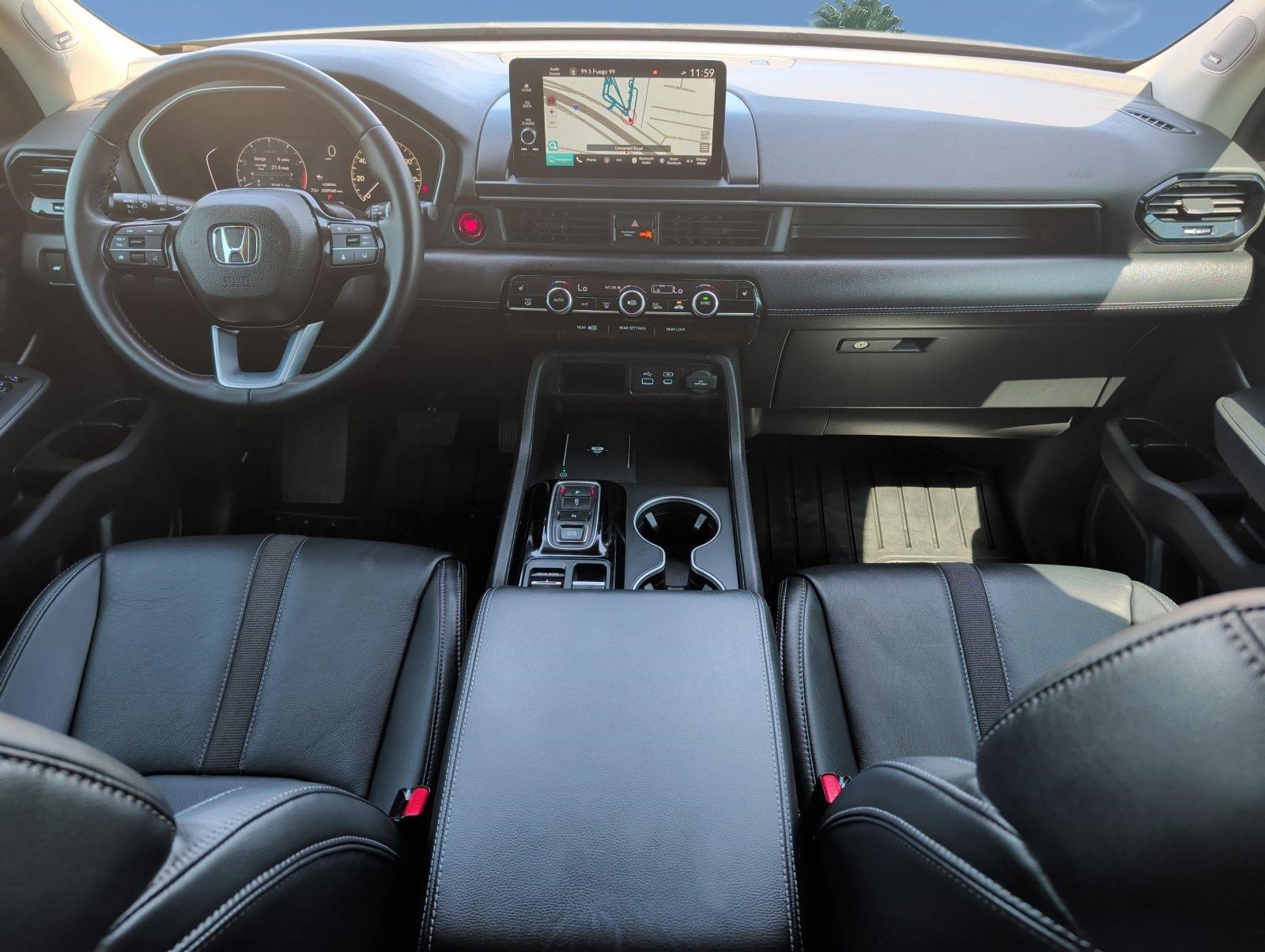 Used 2024 Honda Pilot Touring image 26