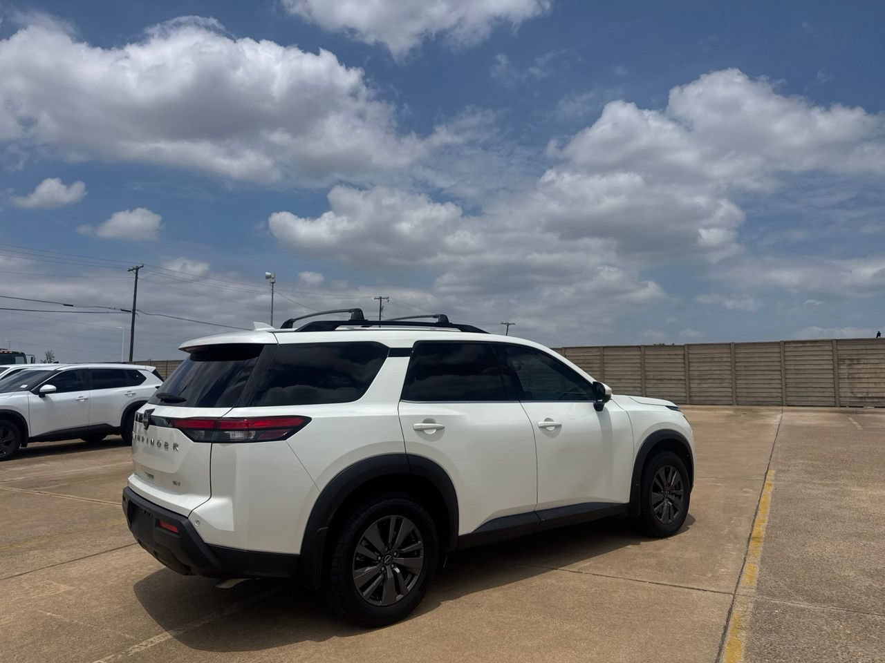 Certified 2023 Nissan Pathfinder SV w/ Lighting Package (N92) FWD image 22