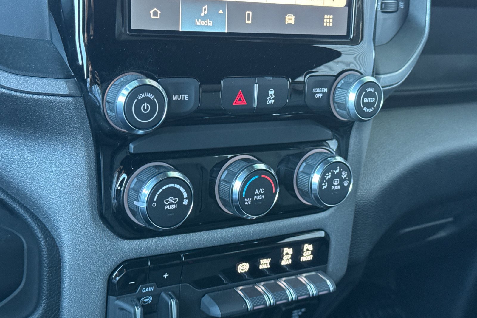 New 2026 RAM 3500 Tradesman w/ Chrome Appearance Group A image 18