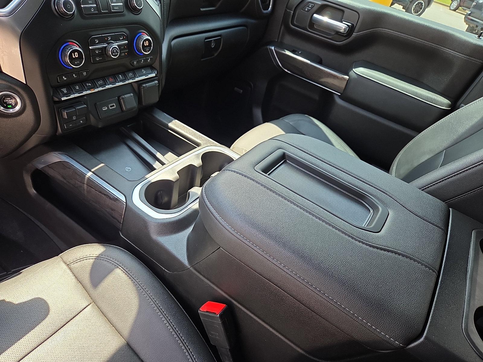 Used 2021 Chevrolet Silverado 2500 LTZ w/ LTZ Texas Edition AWD/4WD image 25