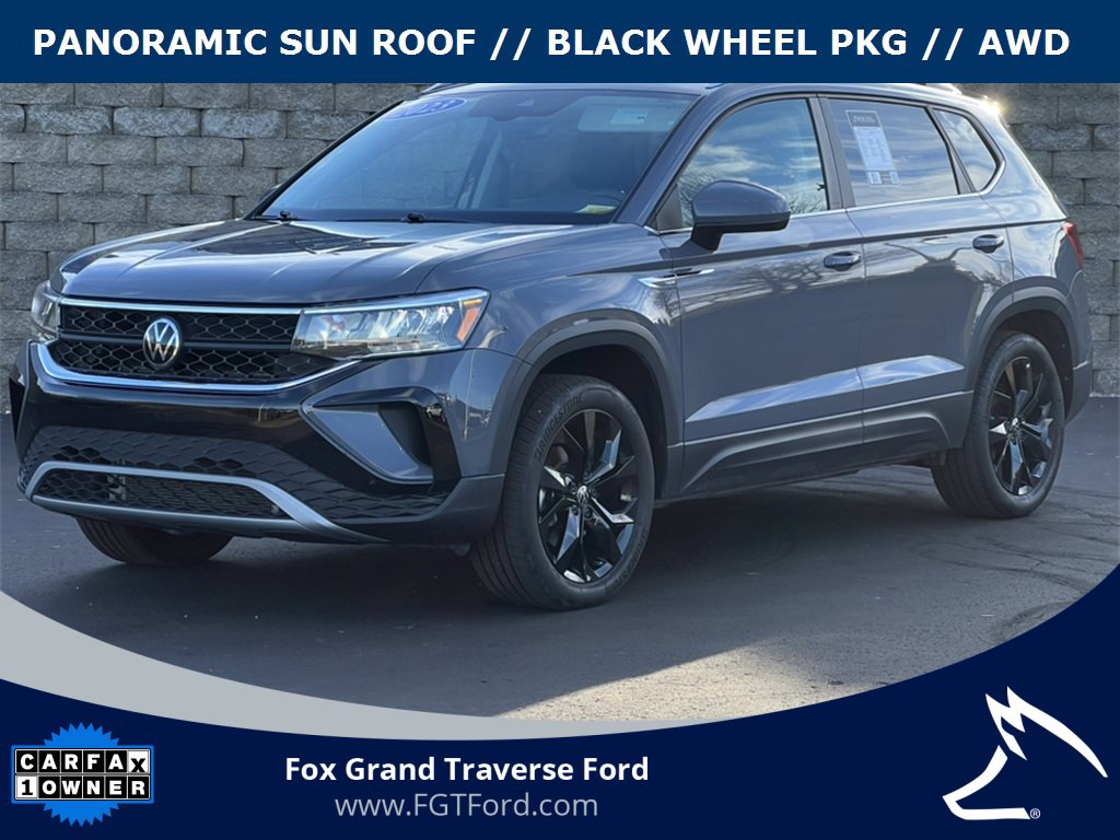 Used 2023 Volkswagen Taos SE w/ Panoramic Sunroof Package