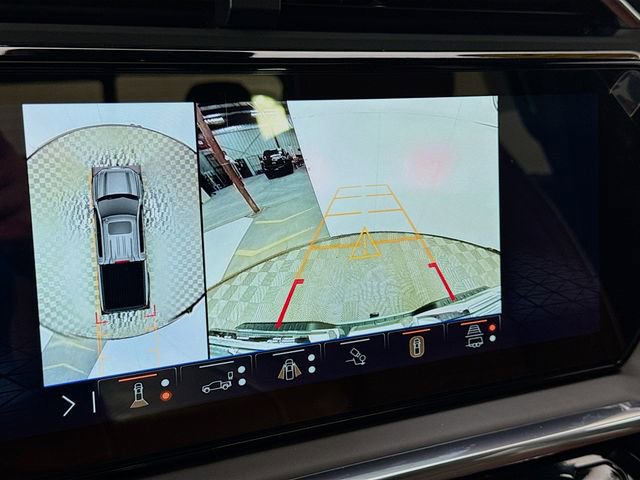 Used 2025 GMC Sierra 1500 Denali Ultimate image 16