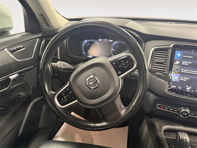 Used 2020 Volvo XC90 T8 Momentum image 12