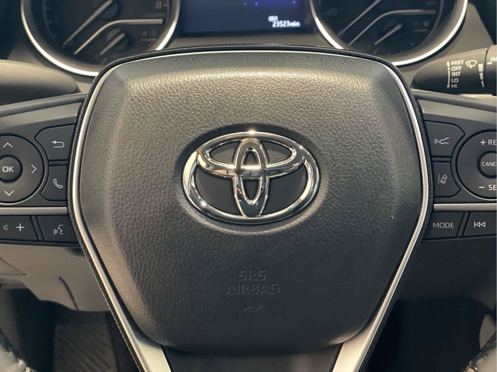 Used 2023 Toyota Camry XLE w/ Navigation Package FWD image 32