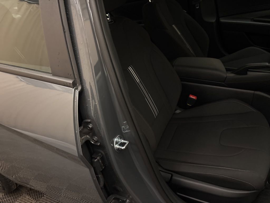Certified 2026 Hyundai Elantra Sport w/ Cargo Package image 21